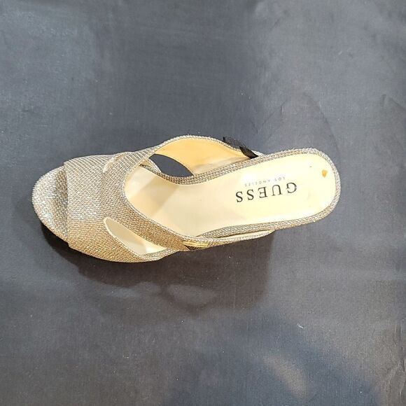 GUESS WGHASSLW-R WEDGE GLITTER OPEN TOE SANDAL - Picture 10 of 16